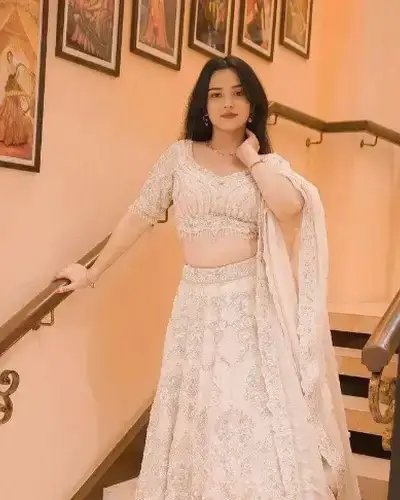 Escort Service In East Lungdar